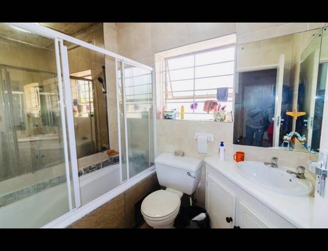 3 BEDROOM TOWNHOUSE FOR SALE IN BEDFORD GARDENS